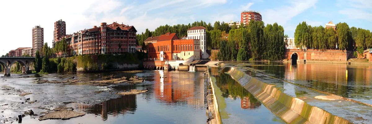 image-installateur-carport-solaire-haute-garonne.webp Image Installateur carport solaire Haute-Garonne
